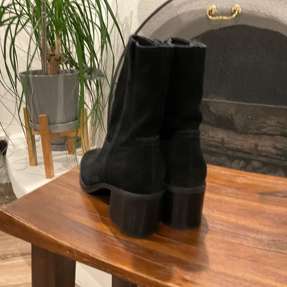 Steve Madden Romney Bootie Balck Suede size 7 - Picture 3 of 8